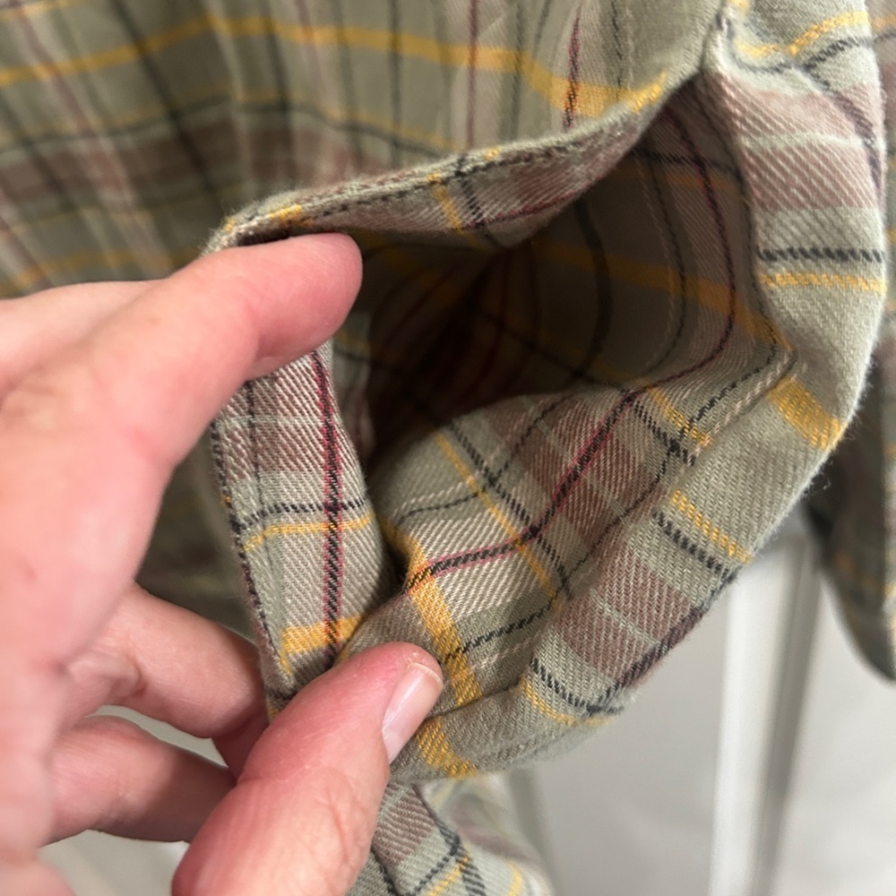 Beautiful Kori sage green plaid quarter zip flannel shirt, unisex size S/M Prep - Picture 4 of 11